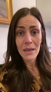 Islamisk Stat-terroristen, El-Ali, der poserede med afhuggede hoveder i Syrien, er kommet til Danmark. Det er helt sygt! Han burde aldrig nogensinde været lukket ind, men det blev han desværre, fordi kun os i Nye Borgerlige og DF vil tage det danske pas fra ham. Alle de andre partier vil lade IS-terrorister, der er taget til Syrien for at tilslutte sig Islamisk Stats sorte fane, beholde deres danske pas. Det er det rene vanvid! Husk det ved næste valg… | Mette Thiesen