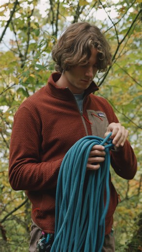 From chilly trailheads to summit winds — the right mid-layer makes all the difference. 🍂❄️ Mason from our North Vancouver shop took the Patagonia R1® Air out for a spin and proved it’s more than just cozy — it’s performance warmth for real adventure. #ValhallaPure #Patagonia #R1Air #OutdoorPerformance #FallLayering #VPOCommunity @msn.flnt @vponorthvan @patagonia @onwardup_campus | Valhalla Pure Outfitters