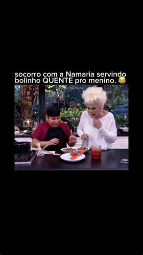planeta irado © on Instagram: "na ocasião, Ana Maria Braga recebeu o chef mirim Fernandinho e ofereceu a ele um bolinho de arroz que havia acabado de ser frito. Ana Maria incentivou o menino a colocar o bolinho inteiro na boca enquanto ainda estava muito quente. ao morder o alimento, a criança visivelmente se queimou, o que gerou uma situação constrangedora ao vivo."