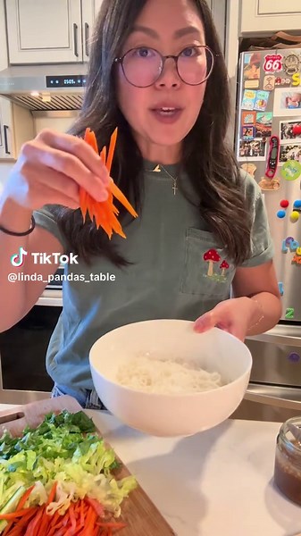 Refreshing Vermicelli Noodle Bowls with Pork