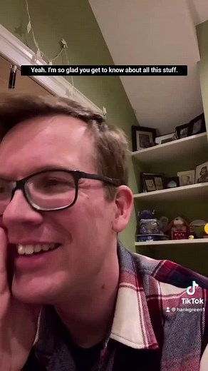 Hank Green (@hankgreen1)’s videos with original sound - Hank Green