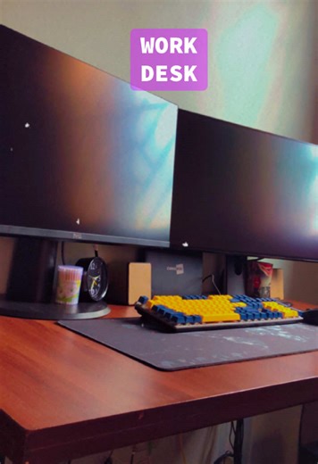 Optimal Work Desk Setup for Graphic Designers