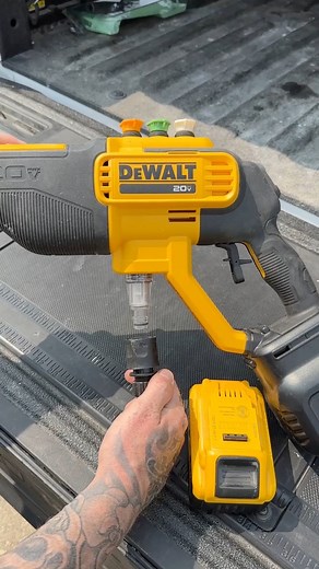 2.3M views · 13K reactions | This is the Dewalt 20v power cleaner•It’s not a power washer at 550 PSI but it is extremely handy for smaller tasks•I use it all the time to wash out my mudding tools•It come with a couple different nozzles and can be hooked to a hose or siphon out of a bucket•@dewalt_ca @dewalttough...#construction #tools #dewalt #dwtough #dewalttools #work #wash #clean #carwash | Kruger Construction | Facebook