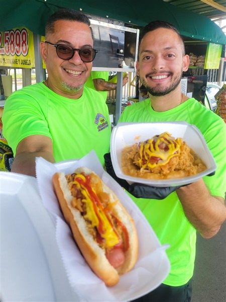 427K views · 9.8K reactions | 45 Años 浪 los Reforzaoss de Caguas  yyy en Servi Carro 稜凜 el Pan es Papa Majada Riquiisimoo.. Unico en PR !! | Puerto Rico desde el Aire | Facebook