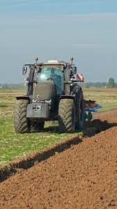 359K views · 30K reactions | Valtra S416 + Ecoaratro EmmeGiEmme 﫡 #valtra #valtrapower #aratura2k25 #plowing #tractors #agriculture #landwirtschaft #farming | AgriNik | Facebook