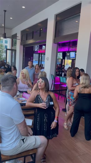 Meet organically in Philadelphia 💙 | Jigsaw Dating