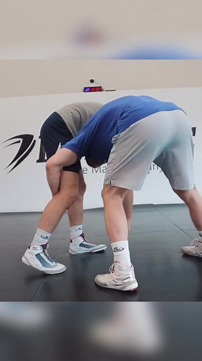 Good Front Headlock Position! Link in comments 🙌 #wrestling #grappling #ncaawrestling #collegewrestling | Athletes Ocean