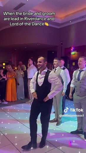 Lord of the Dance vs. Riverdance👏 excuse the screaming, but a very proud sister! #lordofthedance #riverdance #irishwedding #irishdancing #irishdancingmagazine #irishdancingdress #worldirishdancingchampionships #irishdancingmakeup #festivalirishdancing #aussieirishdancing #australianirishdancing #irishdancingworldchampionships #adultirishdancing #irishdancinggirl #mcelhinneyirishdancing #irishdancingdresses #irishdancingcompetition #australianirishdancingchampionships #irishdancingfeis #irishdan