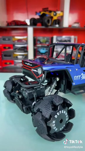 Remote Control Rock Crawler Climb Spray 2.4Ghz #rc #remotecontrol #rccar #remotecontrolcar #rcrockcrawler #rockcrawler #rcspray #fyp #toyslifestyle