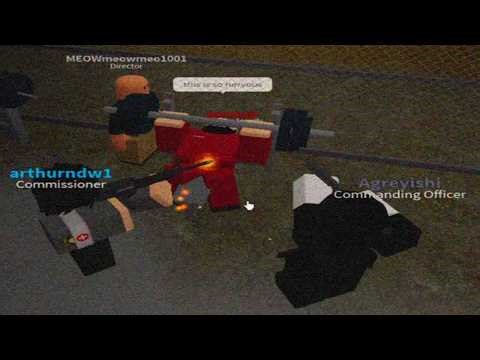 throwing chocolates at players - Dupoint County Jail (ROBLOX)