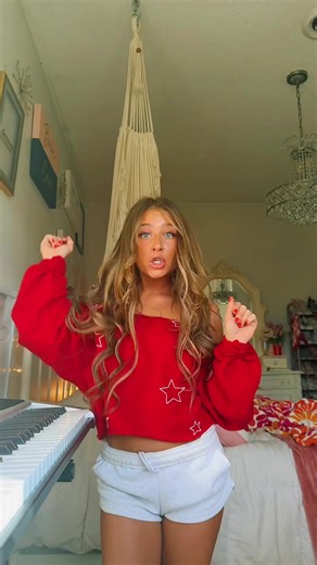 Layla Spring (@laylaspringgg)’s videos with original sound - sonsalyrics