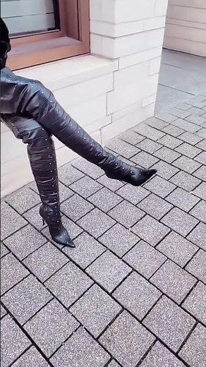 Thigh-high boot Model 160 from Fernando Berlin