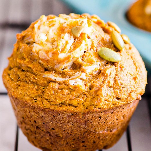 Healthy Pumpkin Muffins - iFoodReal.com