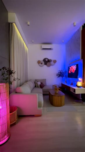 Rika on Instagram: "Ternyata bikin suasana menonton TV jadi Level Up itu gampang banget loh. Cuma pakai Philips Smart LED Bulb dan Smart LED Strip dari @philipslightingid Dari pasang sampai connectnya juga mudah. Kamu bisa atur dan kontrol melalui Aplikasi WiZ mulai dari 16 juta warna pilihan yang bisa kamu pilih sesuai kesukaanmu, penjadwalan, kontrol dari jarak jauh sampai perintah suara, pokoknya canggih dan praktis banget. Yuk, upgrade rumahmu jadi lebih pintar dan berwarna dengan Philips Sm