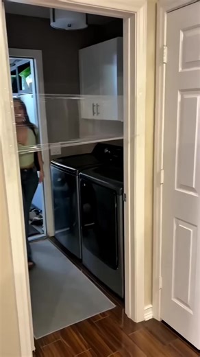 I've been laughing hahahahahahahaha......😂😂#funny #funnyvideos #scarepranks #prank #funnyvideos