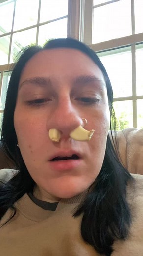 Clearing a Clogged Nose with Garlic Trend
