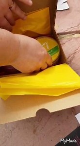 72K views · 37 reactions | A great customer video of May's subscription box. Join in all the fun today at https://bit.ly/2umK8gC | Cosy Aromas | Facebook