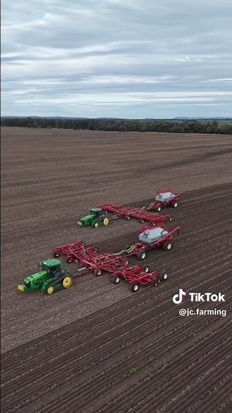 Teamwork in Australian Farming: Cultivating Success