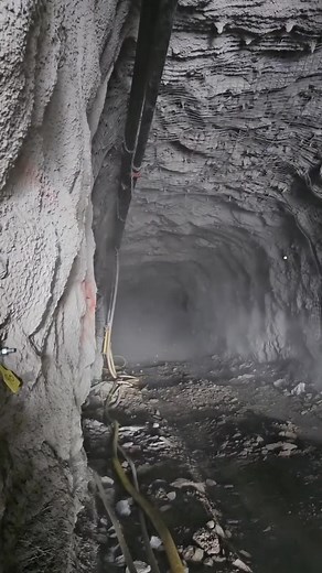 Oh kadtong gusto mutan-aw sa ilang blasting😆💥💥🚫 #highlight #gold #Blasting #mining | Francis Somasino