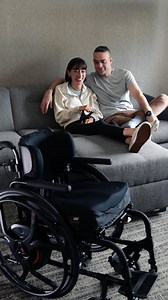 Gedankenkontrolle? Nein, nur die drahtlose Steuerung des M90, die ihre Arbeit macht! 😎 🚀 🧡🖤Let´s do the M90 Check🖤🧡: 🔸Bis zu 40 % weniger Gewicht im Vergleich zu ähnlichen Produkten ✅ 🔸Duale Steuerung, um blitzschnell zwischen dem Joystick- und dem Speed-Controller-Modus mit Greifreifen-Steuerung umschalten zu können ✅ 🔸Elegantes, klares Design ✅ 🔸M90 App, um zwischen Fahrmodi und Fahrprofilen zu wechseln ✅ 🔸Kabelloser Controller ✅ 🔸Mit nur einem Knopfdruck zwischen elektrischer Unte