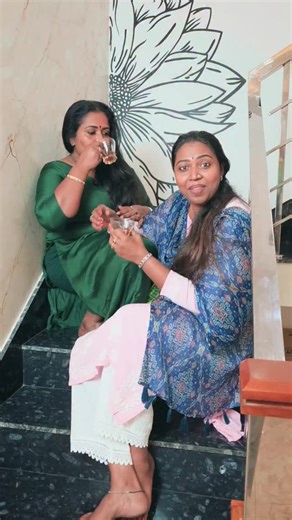 Kichera on Instagram: "കഴിഞ്ഞ ദിവസം പറഞ്ഞപോലെ ഞങ്ങളൊരുമിച്ച് ന്യൂ ഇയർ റെസല്യൂഷൻ തുടങ്ങാൻ പോവുകയാണേ… Eat healthy. Cook toxin-free. Live better. This year, switch to Kichera’s non-toxic cookware and make every meal safe for your family. Because health starts in the kitchen. 🛒 Shop now: www.kichera.in 📲 WhatsApp orders: 9567333047"