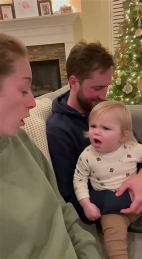 Baby’s First Belly Laugh 😂👶 #babylove