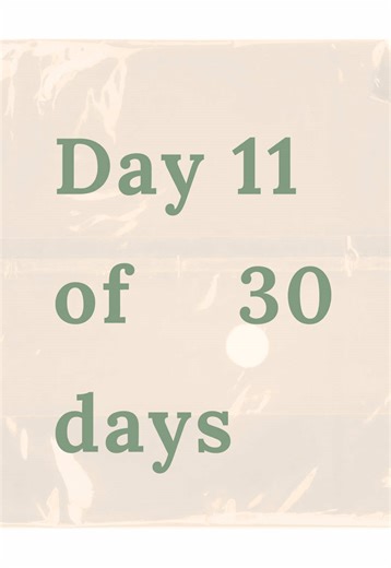 Day 11/30 𝓉𝑒𝒶𝓈𝑒𝓇 A challenging exercise that we love to find in a class! Today we’re walking thru how to prep & build up to a full teaser.😍 However, variations are great places to start or hang out in if you’re not feeling the most control. Enjoy this one! Can’t wait to flow it 💕 #matpilates #pilates #30days #pilatesinstructor #flowwithme