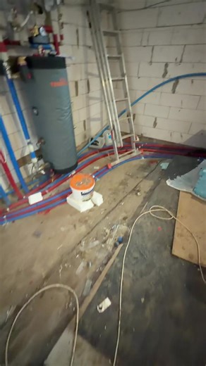 Відео користувача Зуб (@jenya_zub21) з композицією «оригинальный звук - Зуб»