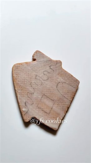 933 reactions · 78 shares | Christmas gingerbread house cookie decorating #royalicingcookies #royalicing #cookiedecorating #leivonta #cookieartist #customcookies #joulu #joululeivonta #piparkakku #piparit | Sofia Y Cookies | Facebook