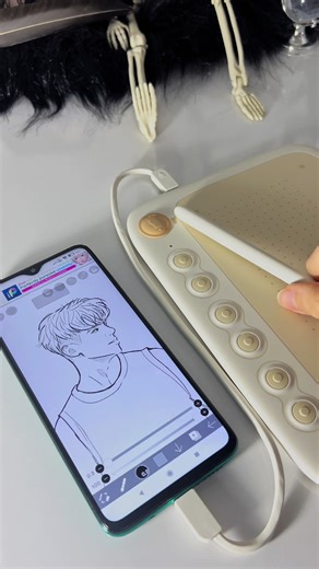 Let's Create Unique Art with Ugee's Global Drawing Tablets