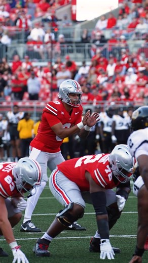 Sam Dixon punched in his first career TD in the Buckeyes’ 70-0 victory over Grambling State 👊 | Big Ten Network