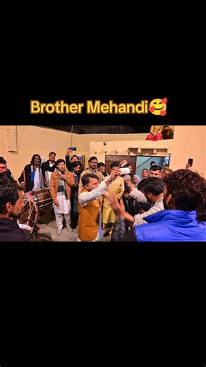 Celebrating Mehandi Dance: A Colorful Tradition