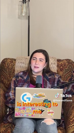 Aliens? A robot? It's wild how different everyone's alien encounter stories are. The robotic ones are kinda creepy. #Aliens #UFOs #Conspiracy #Podcast #Strange