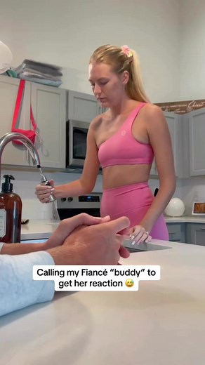 She about lost it 💀😂 #comedy #fyp #couple #reaction #relationships #reels #prank #couplecomedy #relatable | Hunna & Lib