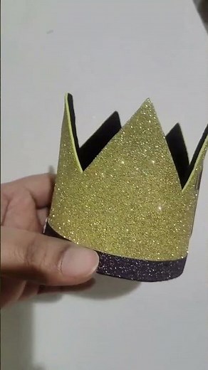 Birthday Tiara Headband Tutorial For Babies DIY Glitter Crown #diy #tutorial