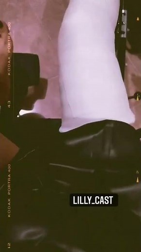 LONG LEG CAST WOMAN #legcast #wheelchair