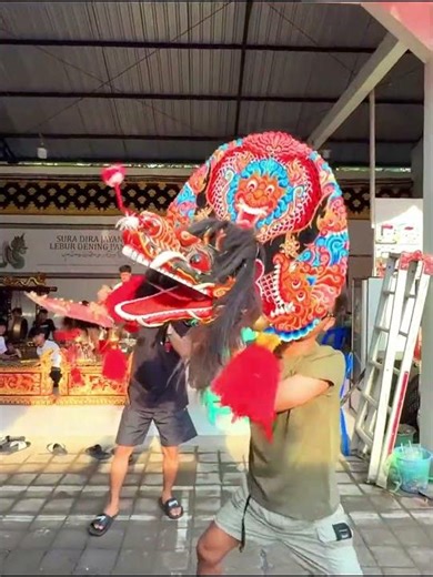 🦖 MAS NEMO NGAJARIN Dino Main Barongan, Kok Langsung Kesurupan?! 😱 #masnemo #kinderjoy #kesurupan