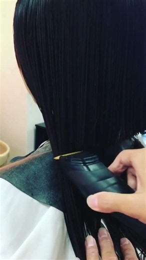 【バッサリカットシリーズ】ロングヘアをバリカンで一気にバッサリ切る!