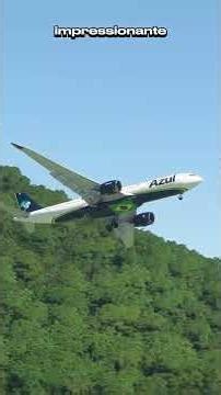 Huge plane lands at the world's steepest airport - Flight Simulator #airplane #games #gameplay