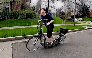 Ahhhh....winters in sunny California. 🌼⛈🌼 #TheKitchenSync #SSLipSync Scott Icenogle Lopifit US #TheWalkingBike #DJIMavic2Pro #GoPro7HeroBlack #LipSyncingInTheRain DJI GoPro Lazy Susan "It's A Sunshine Day" (The Brady Bunch) From the album "It's A Sunshine Day: The Best of the Brady Bunch" ℗ 1993 UMG Recordings, Inc. Purchase "It's A Sunshine Day" on iTunes: https://apple.co/2Tvwkzv Stream "It's A Sunshine Day" on Apple Music: https://apple.co/2VU5sWy | Sean Hayes