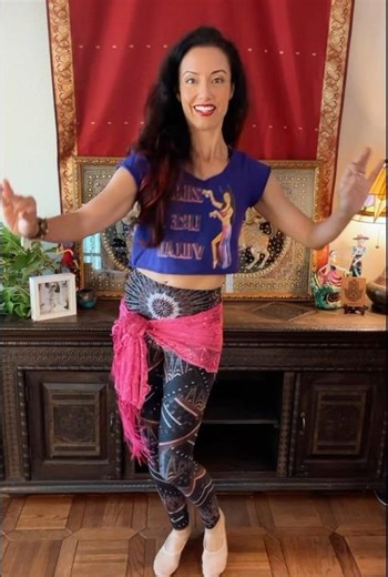 How many hip figure 8 variations can you count? ✨