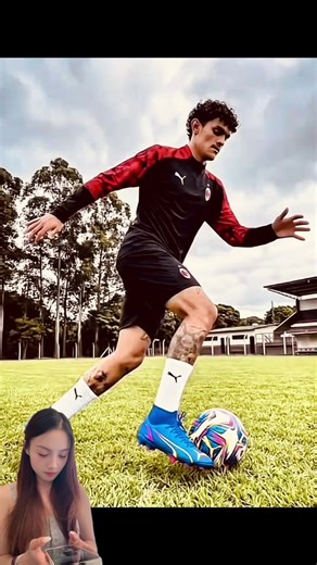 ¿Cómo crear tendencias de patear el balón? ¿Cómo crear fotos de estilo de pateo? ¿Cómo crear fotos de patear el balón? guia de como fazer foto no estilo cabecear a bola guia de como fazer foto no estilo cabecear a bola usando ia guia de como fazer foto no estilo cabecear a bola usando gemini ia guia de como fazer foto no estilo cabecear a bola usando chatgpt prompt de cabecear a bola fazer foto no mesmo estilo de cabecear a bola modelo do mesmo estilo de cabecear a bola guia de como fazer foto d