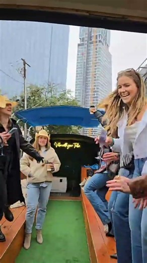 Los Angeles Party bus | LA Nights Party Bus #losangelespartybus