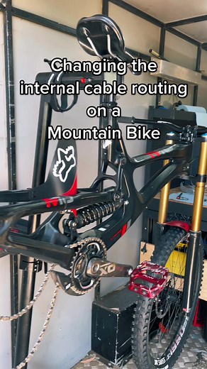 Changing your internal cable routing! We’ve got you covered for all your MTB DIY’s 😏 #mtbdiy #thredbomtb #mtbmechanic #mtbaustralia #mtbjindabyne