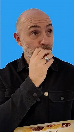 Vienna Must-See Sights 🇦🇹🍪 & The Biscuit That Started It!