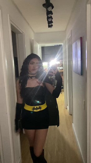 Transform into Batgirl with this Halloween Makeup Tutorial