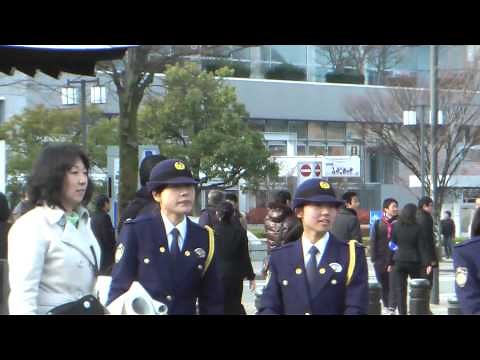 京都府警察年頭視閲式２０１５ 笑顔の婦警さんたち
