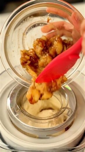 3.5K views · 69 reactions | Nothing beats the sound of Banana Pudding Ice Cream coming together — so relaxing, so satisfying, and so delicious. And let’s be honest… everyone needs a scoop of ice cream with their pie this Thanksgiving. | Gemma Stafford | Facebook