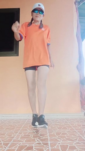 #ฝึกหมุนตัว #ท่าbasic #shuffle #tutorial #dance #exercise #workout #ออกกำลังกายที่บ้าน #คลิปเต้น #เพื่อสุขภาพ #คลิปติดกระแส #คลิปปัง #happy #Creator #digital #สร้างรายได้จากเนื้อหา #friends #fyp #highlight | พนิดา โอเว่น
