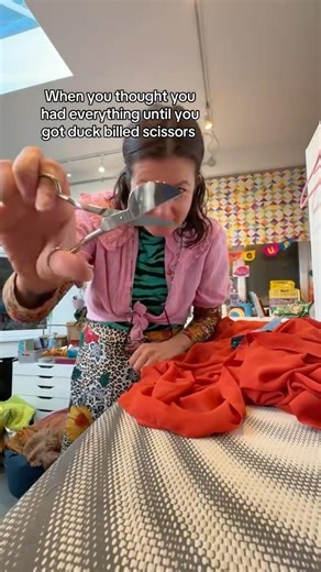 What are duck billed scissors for? #sewingtutorial #sewing #seamstresslife #sewinghacks
